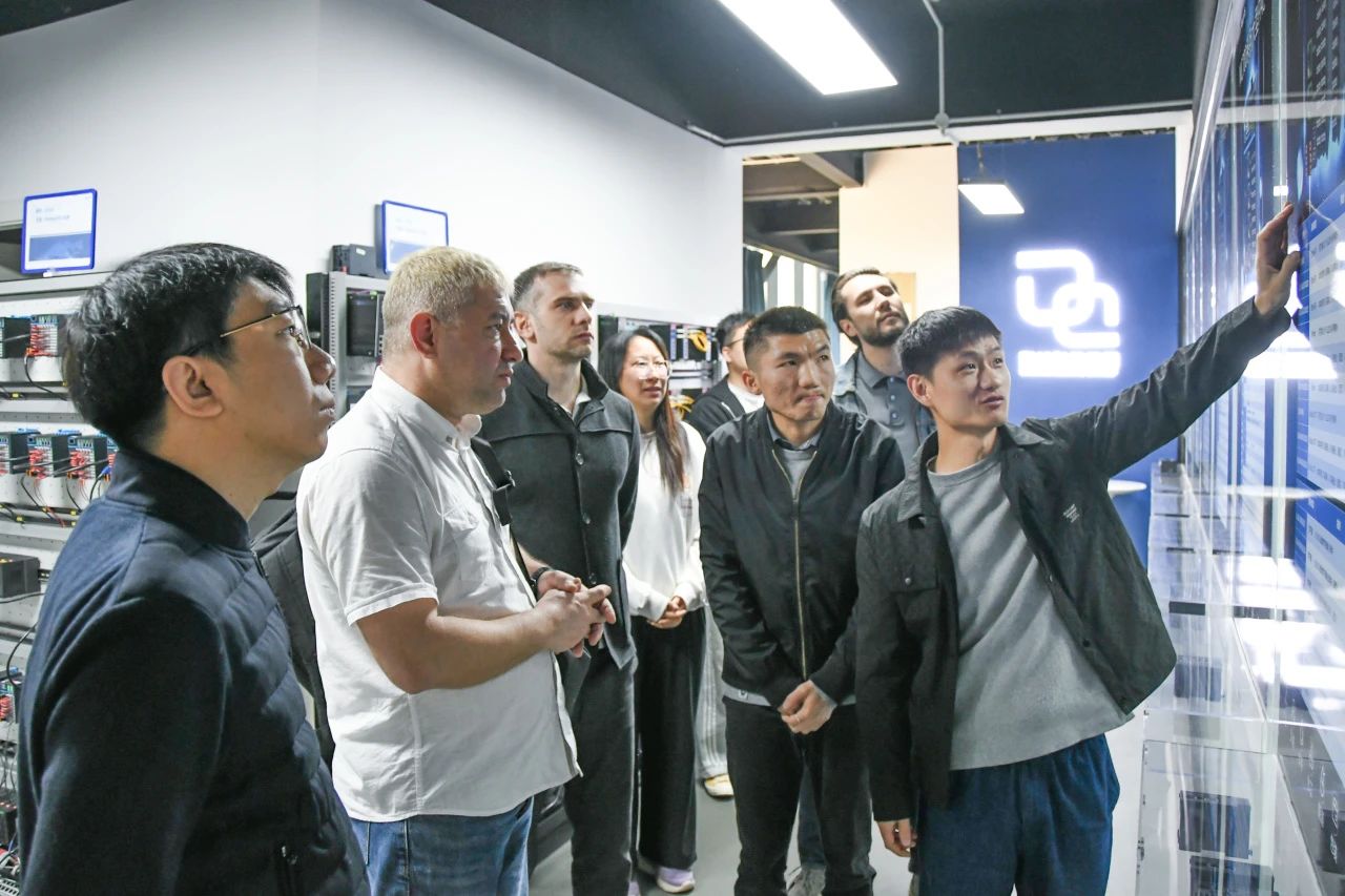深刻相识LicOS PLC节制器技术